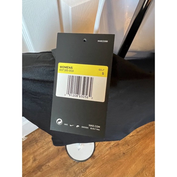 NWT Nike Golf Womens Dri-FIT Vertical Mesh Polo Shirt Small Black Embroider Logo - Picture 6 of 6